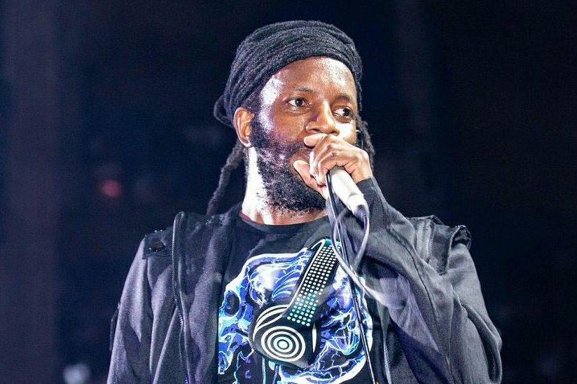 Themba Gorimbo Goes Viral After Calling Winky D a ‘Fearless Leader’ Themba Gorimbo Goes Viral After Calling Winky D a ‘Fearless Leader’